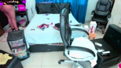 2in1Hermaprodit live cam on Cam4