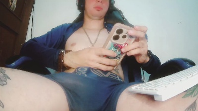 2lobo live cam on Cam4