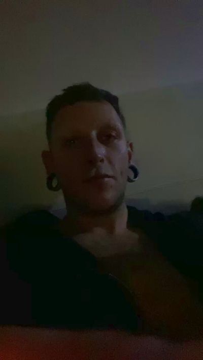 2xFrenchDudes live webcam snapshot from France