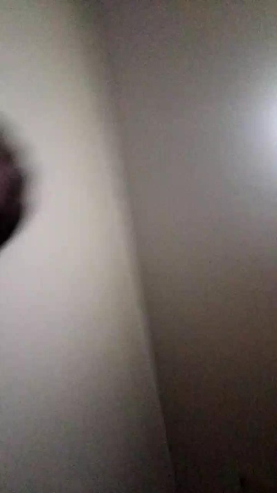 36542277maxi live cam on Cam4