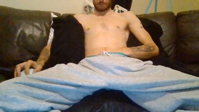 420feetlovrr420 live cam on Cam4