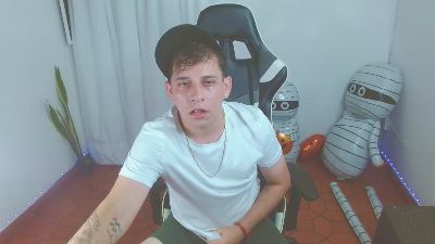 420liam1 live cam on Cam4