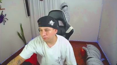 420liam1 live cam on Cam4