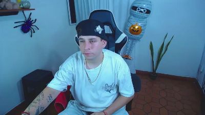 420liam1 live cam on Cam4