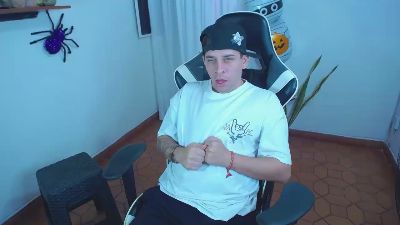 420liam1 live cam on Cam4
