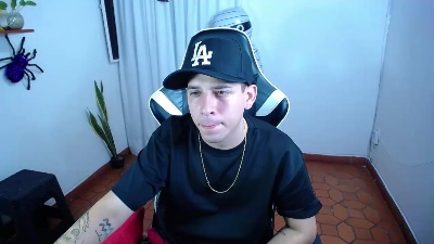 420liam1 live cam on Cam4