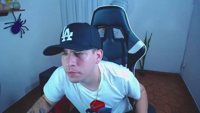 420liam1 live cam on Cam4