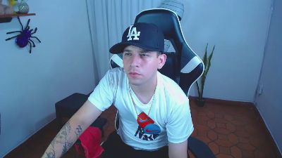 420liam1 live cam on Cam4