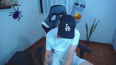 420liam1 live cam on Cam4
