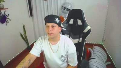 420liam1 live cam on Cam4