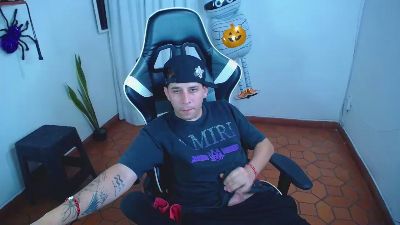 420liam1 live cam on Cam4