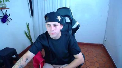 420liam1 live cam on Cam4