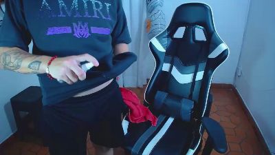 420liam1 live cam on Cam4