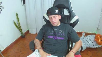 420liam1 live cam on Cam4