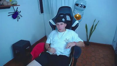 420liam1 live cam on Cam4