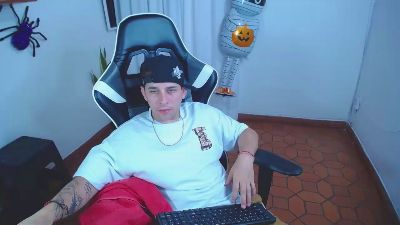 420liam1 live cam on Cam4