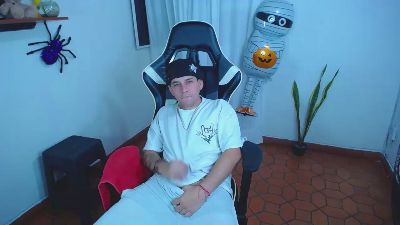 420liam1 live cam on Cam4