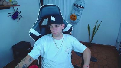 420liam1 live cam on Cam4