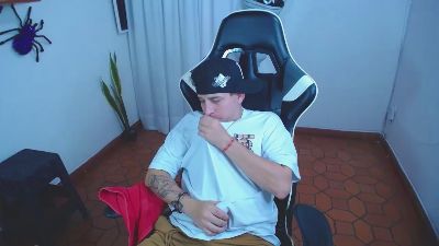 420liam1 live cam on Cam4