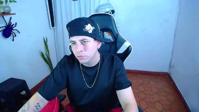 420liam1 live cam on Cam4