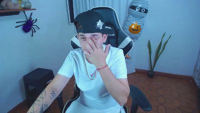 420liam1 live cam on Cam4