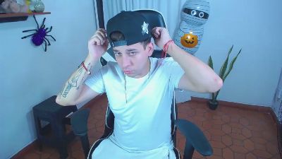 420liam1 live cam on Cam4