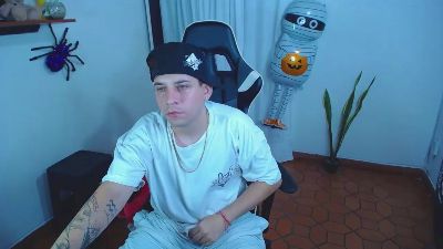 420liam1 live cam on Cam4