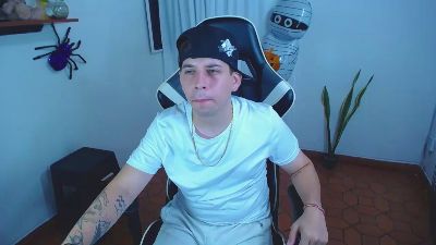 420liam1 live cam on Cam4