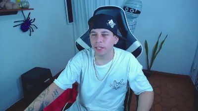420liam1 live cam on Cam4