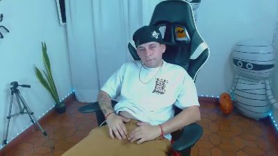 420liam1 live cam on Cam4