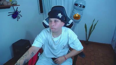 420liam1 live cam on Cam4