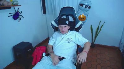 420liam1 live cam on Cam4