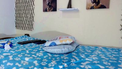 44strawberrygir live cam on Cam4