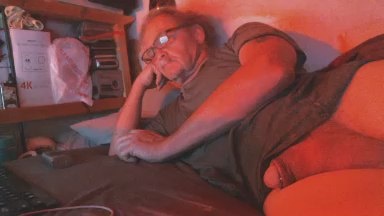 4string1 live cam on Cam4