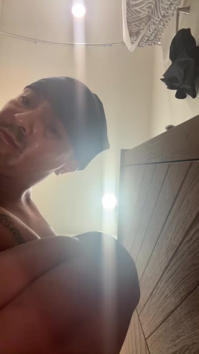 50shadesofBrown live cam on Cam4
