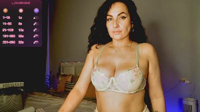 5RedSun5 live cam on Cam4