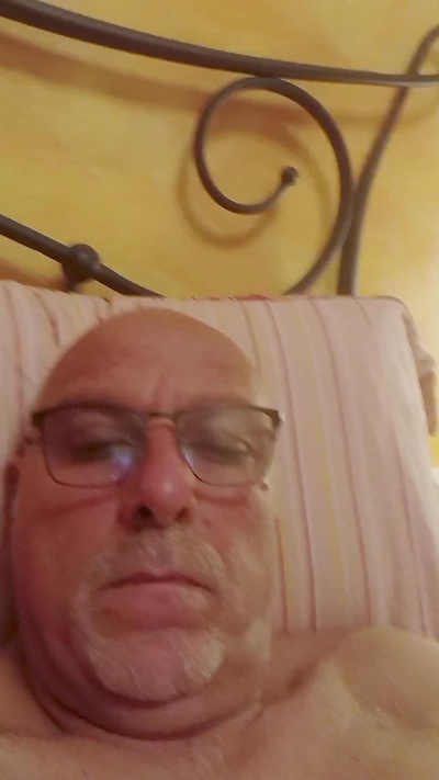 72cazzo live cam on Cam4