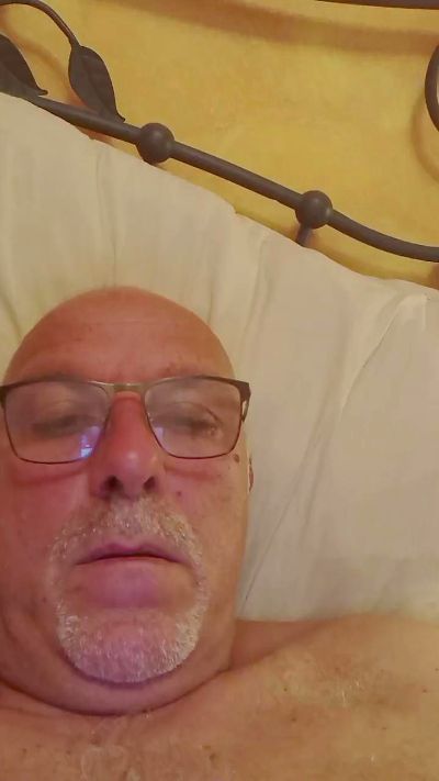 72cazzo live cam on Cam4
