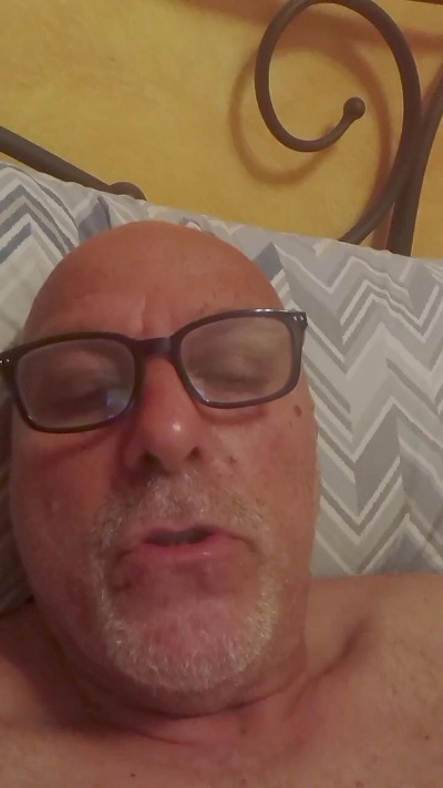 72cazzo live cam on Cam4