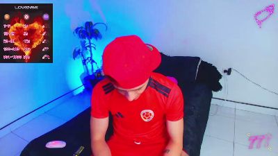 7_saturno_7 live cam on Cam4