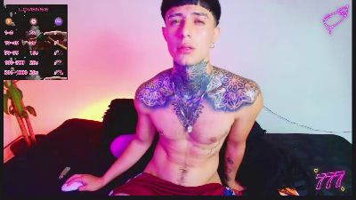 7_saturno_7 live cam on Cam4