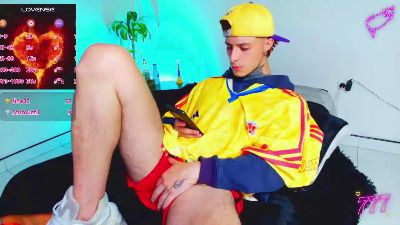 7_saturno_7 live cam on Cam4