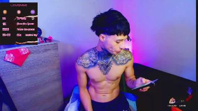 7_saturno_7 live cam on Cam4