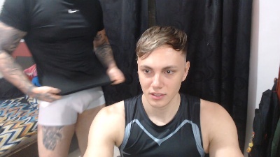 ABRAHAM_ALLISON live cam on Cam4