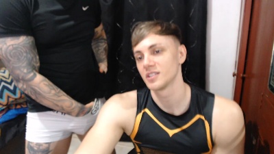 ABRAHAM_ALLISON live cam on Cam4