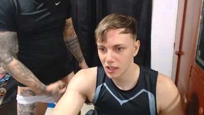 ABRAHAM_ALLISON live cam on Cam4