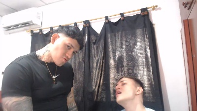 ABRAHAM_ALLISON live cam on Cam4