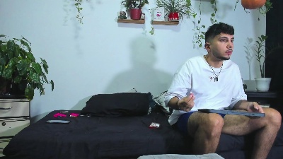 ADAM_HYUGA live cam on Cam4