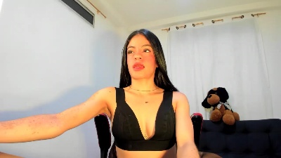 AKACHILOVE live cam on Cam4