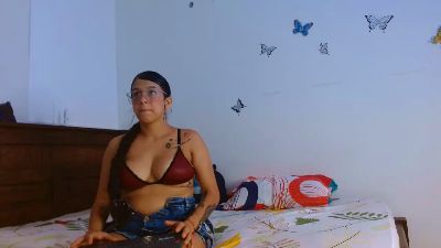 ALEJA_BABY live cam on Cam4